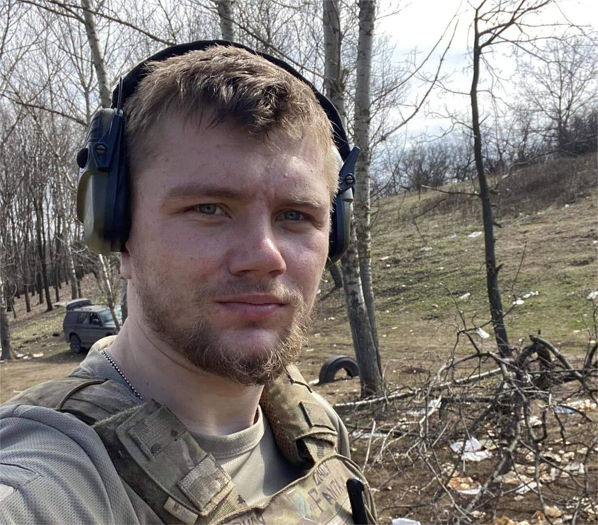 Минув рік відтоді, як Дмитро Матвійчук, випускник нашого коледжу, пішов у вічність, захищаючи рідну землю.