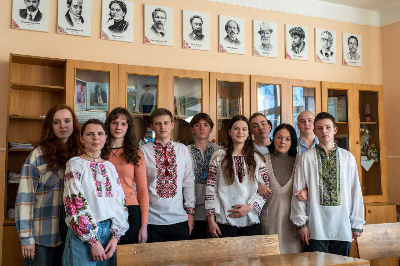 21 лютого представники всіх націй і народностей світу відзначають Міжнародний день рідної мови