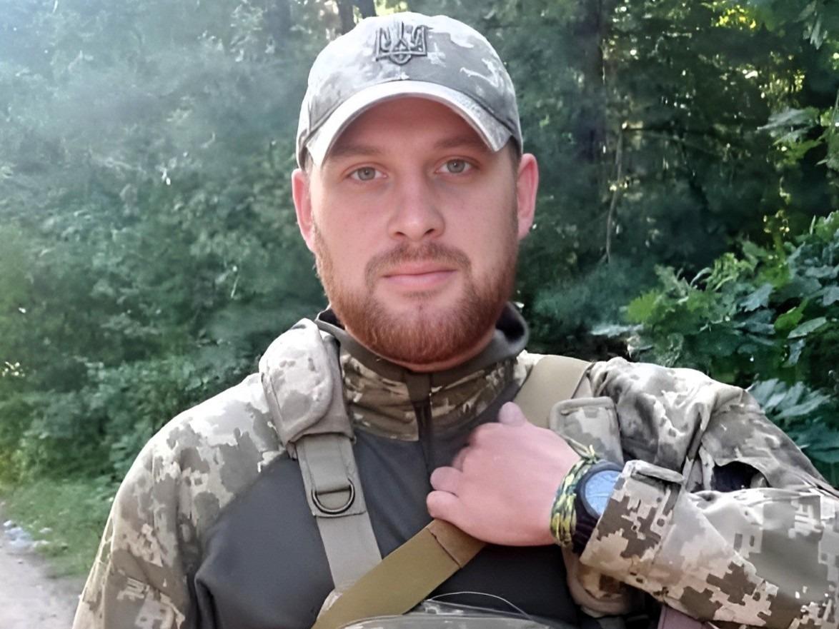 З глибоким сумом повідомляємо, що зупинилося серце Захисника України, нашого випускника – Боголюба Юрія Олександровича