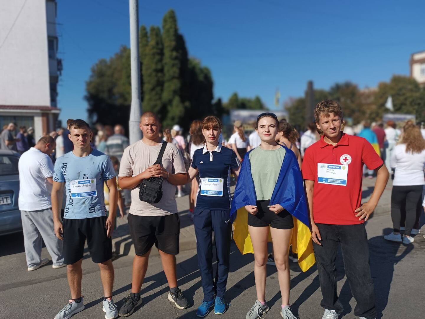 Студенти та викладачі Бердичівського фахового коледжу промисловості, економіки та права долучилися до Всеукраїнського забігу «Шаную Воїнів, біжу за Героїв України»